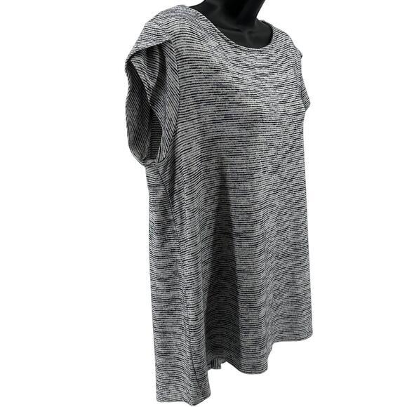 Market & Spruce Top WMNS XL Bravyan Knit Gray Marled Petal Sleeves Button Detail - Picture 3 of 8